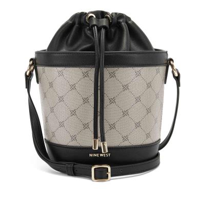 Nine West Laylin Drawstring Bucket Crossbodytassen Zwart | 8249IHCGR